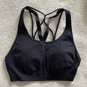 3 /$25 ✨ Black Fabletics Sports Bra - XS